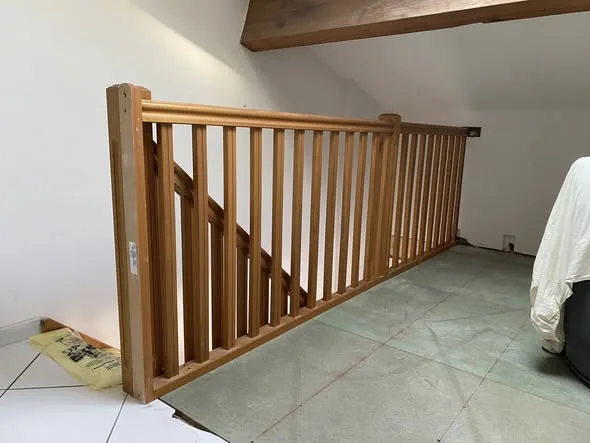 Garde-corps bois sur mezzanine intérieure